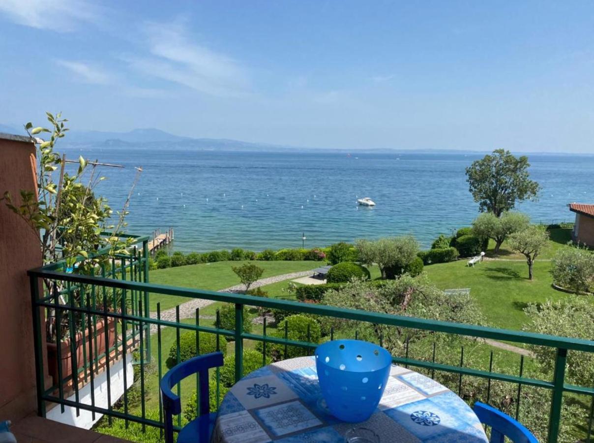 Front Lake Amazing View Manerba del Garda Exteriör bild
